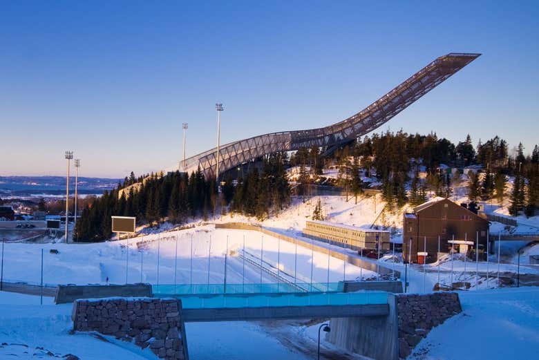 Holmenkollen, il trampolino di lancio per il salto con gli sci